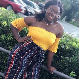 Meet your Posher, Anika